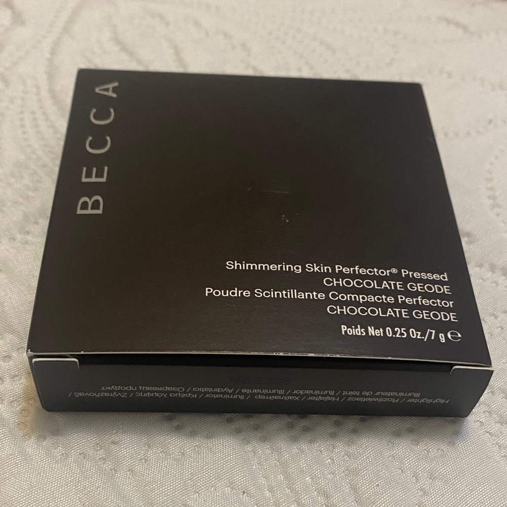 BECCA Shimmering Skin Perfector Pressed CHOCOLATE GEODE - Picture 5 of 5